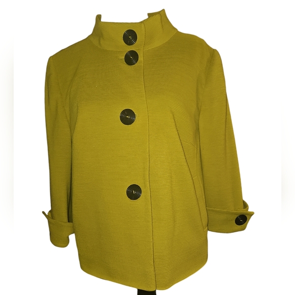 Planet Yellow Jacket - Picture 2 of 14